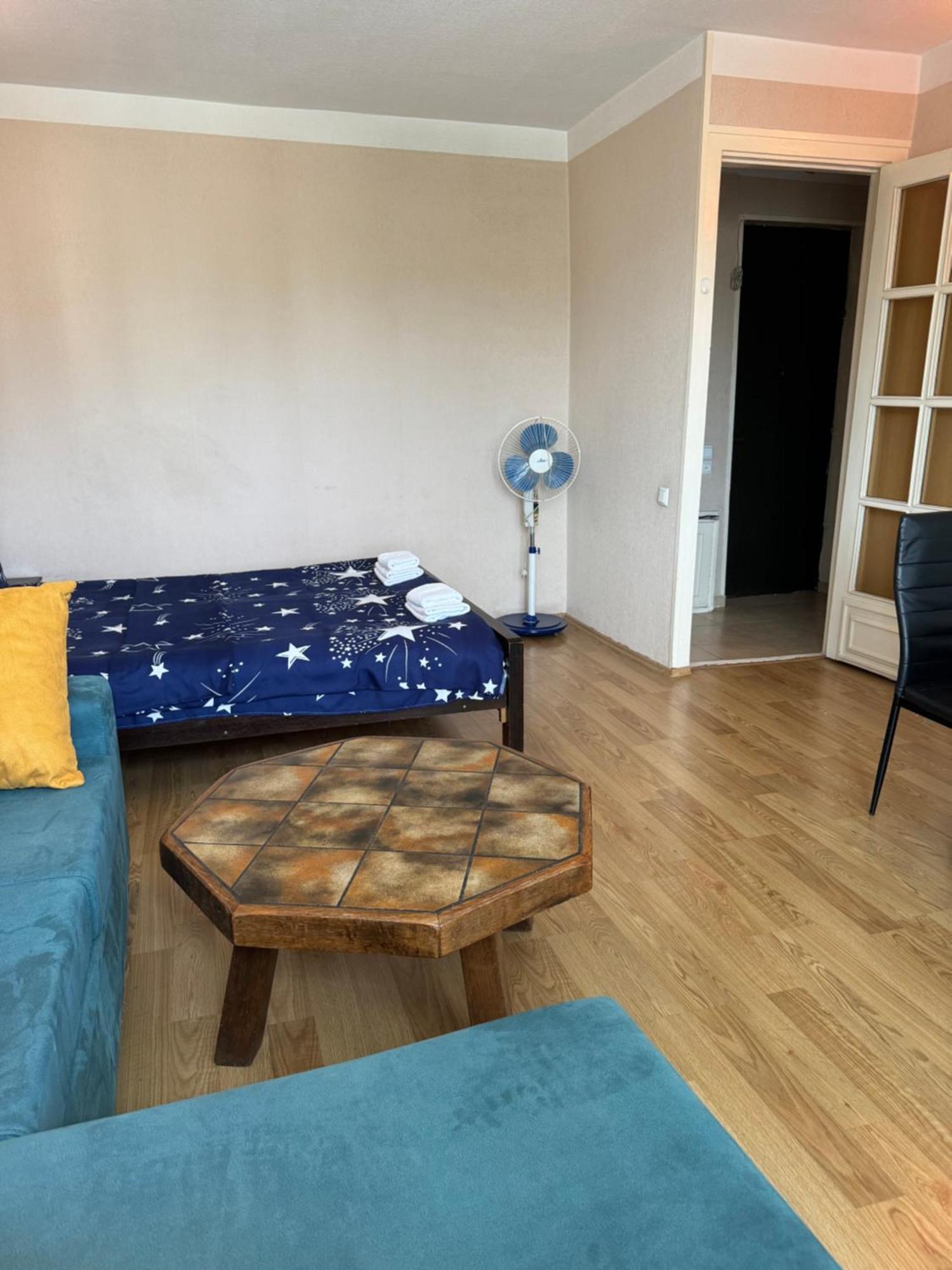 Cozy Apartment With Balcony Tbilisi Esterno foto